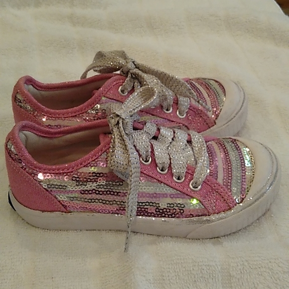 -Kids sneakers size 9 - Picture 2 of 4